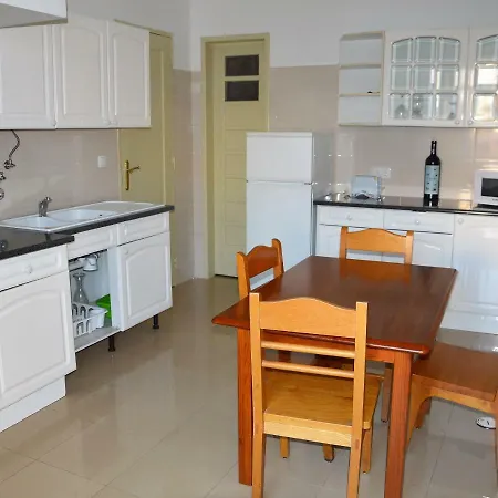 Quartos Do Marques 2*