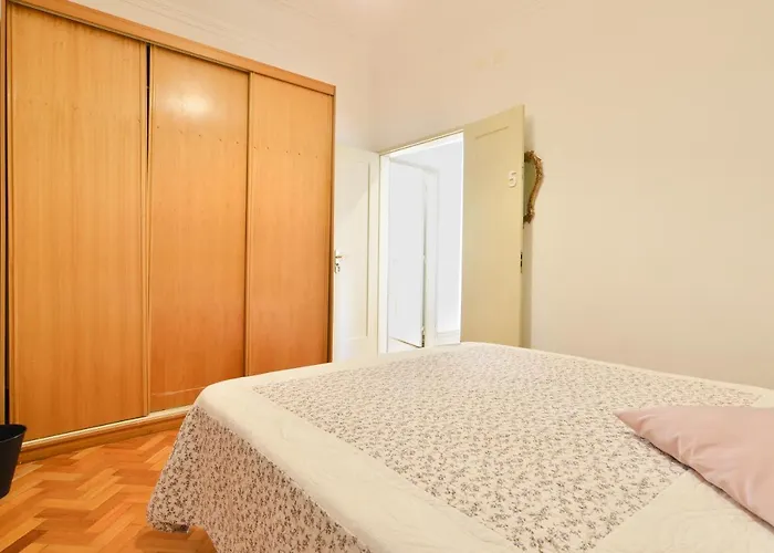 Πανσιόν Quartos Do Marques